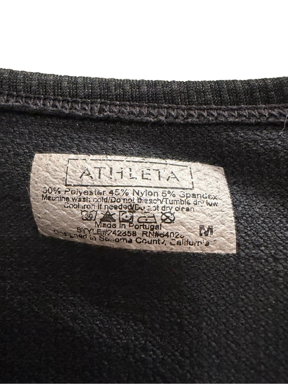 ATHLETA Embodiment Long Sleeved Shirt Black
Size Medium - Picture 6 of 6